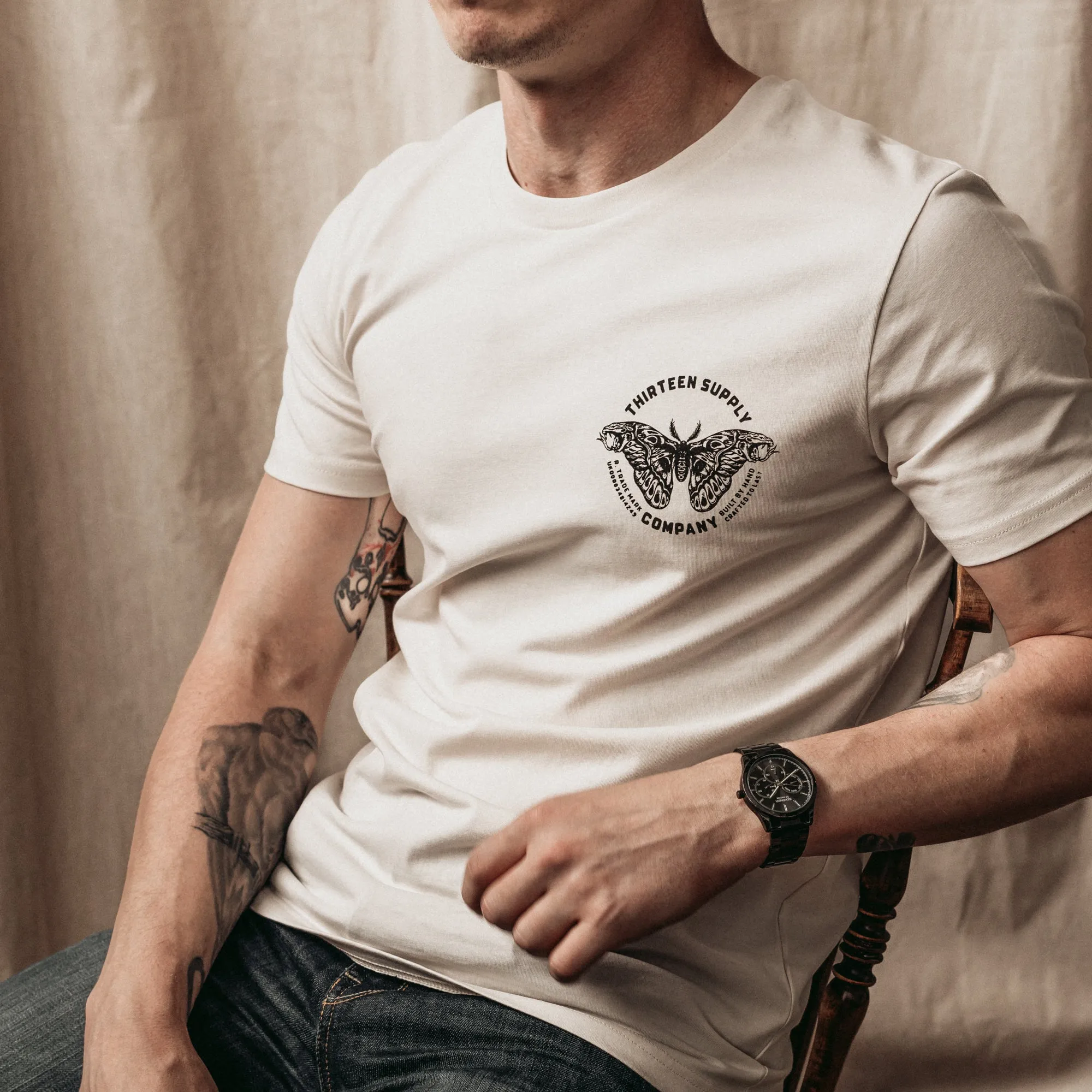 ATTACUS ATLAS - OFF WHITE UNISEX T-SHIRT