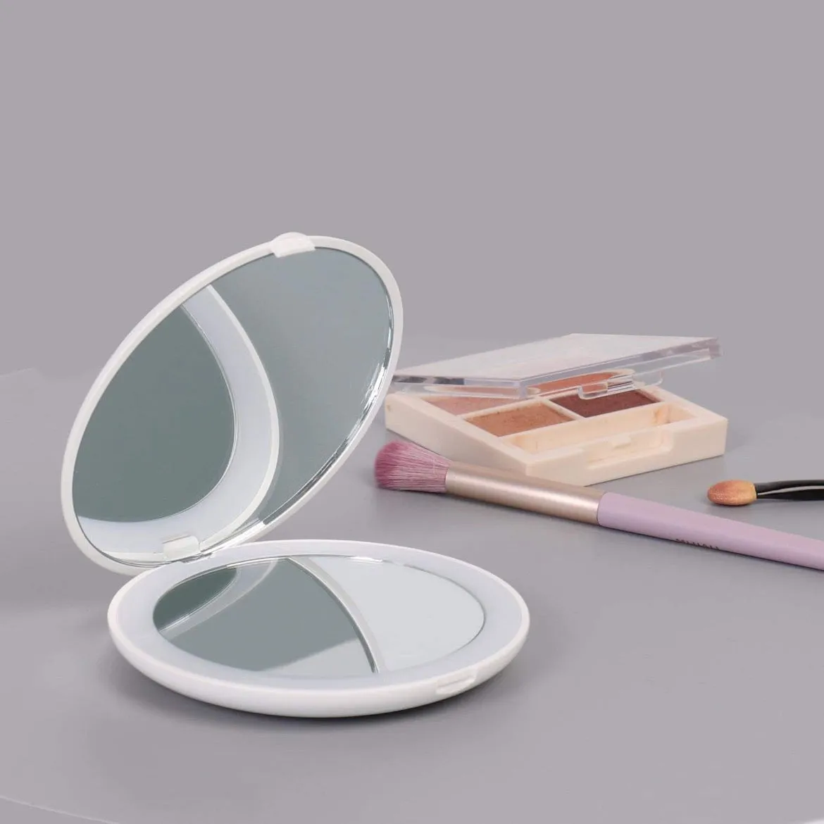 Compact LED Cosmetic Mirror