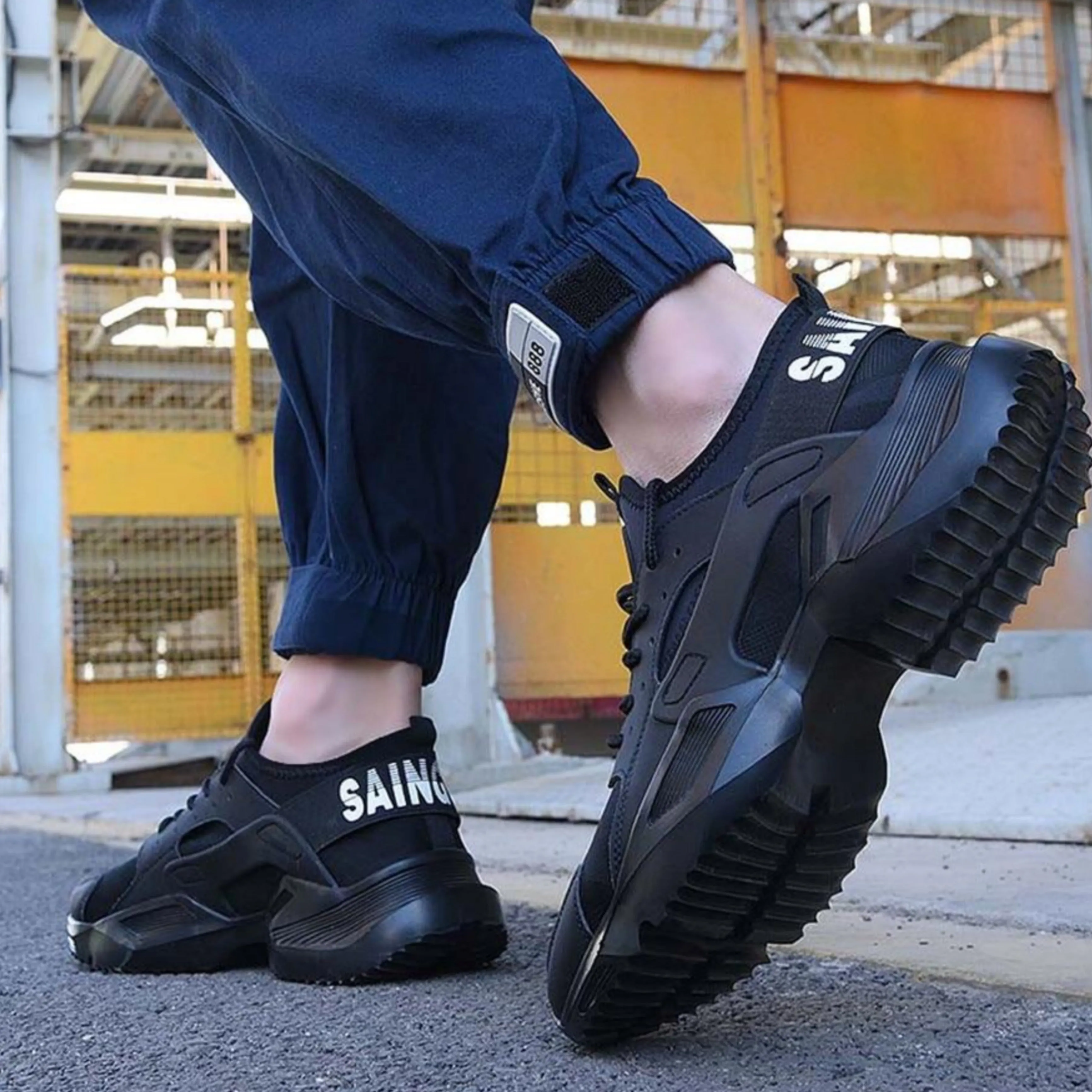 Construction sneaker