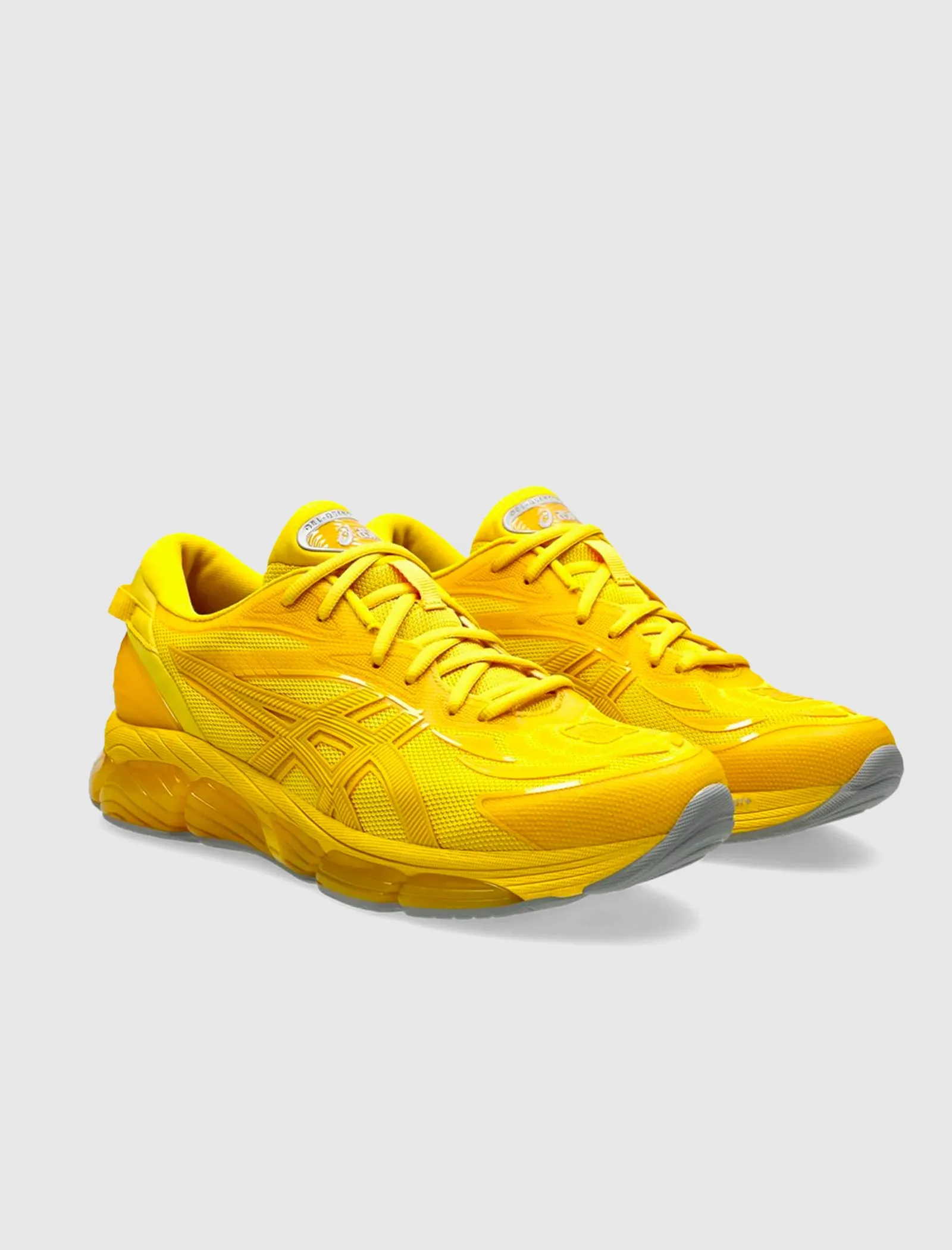 CP COMPANY X GEL- QUANTUM 360 VIII MISSION YELLOW