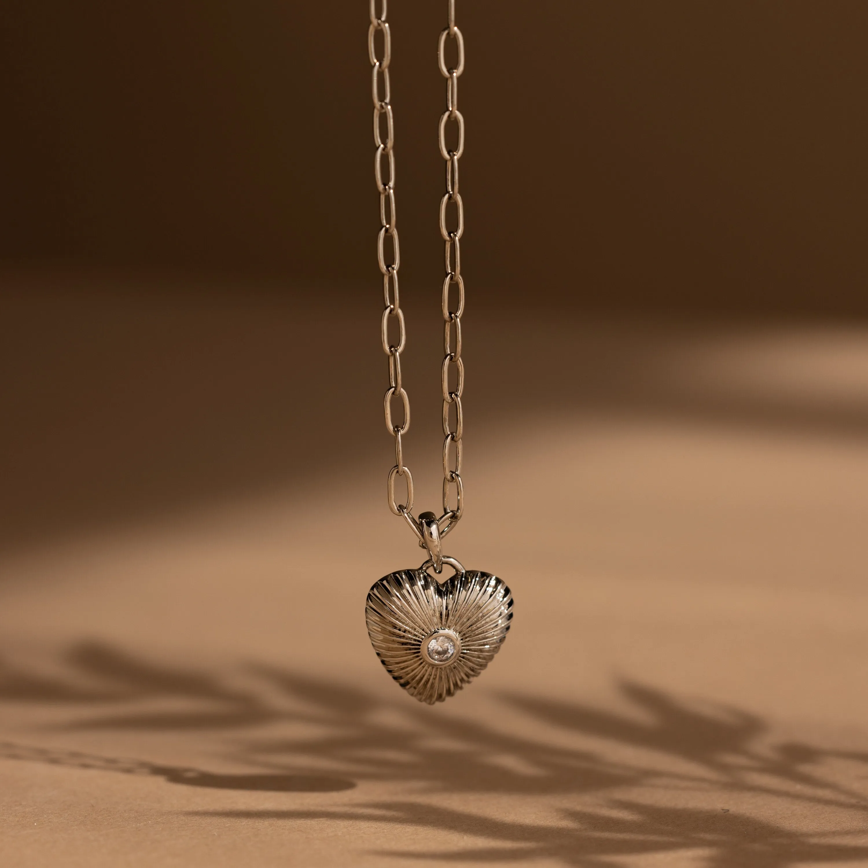 Diamond Ribbed Heart Necklace