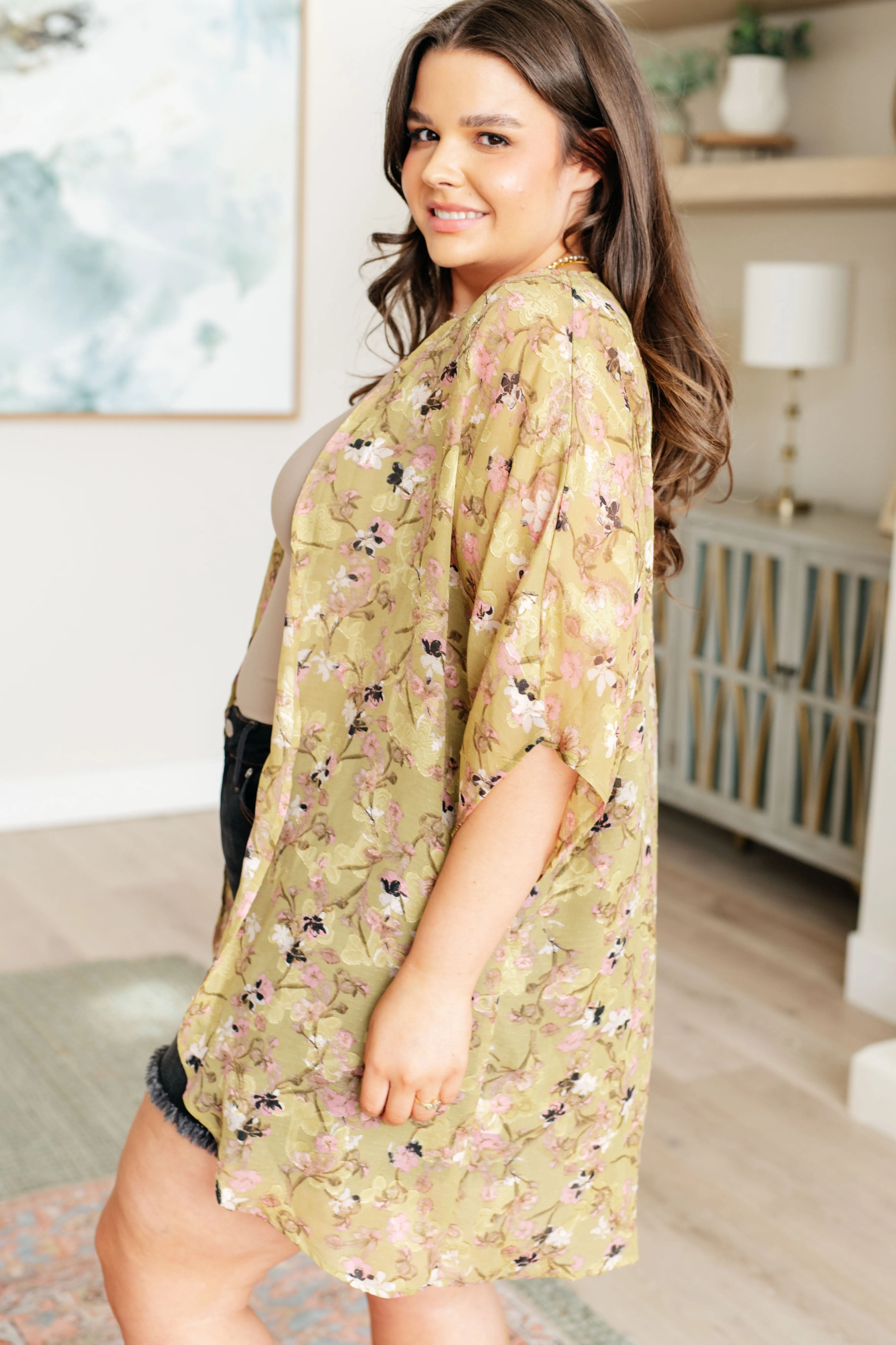 Go Anywhere Floral Kimono - 4/25