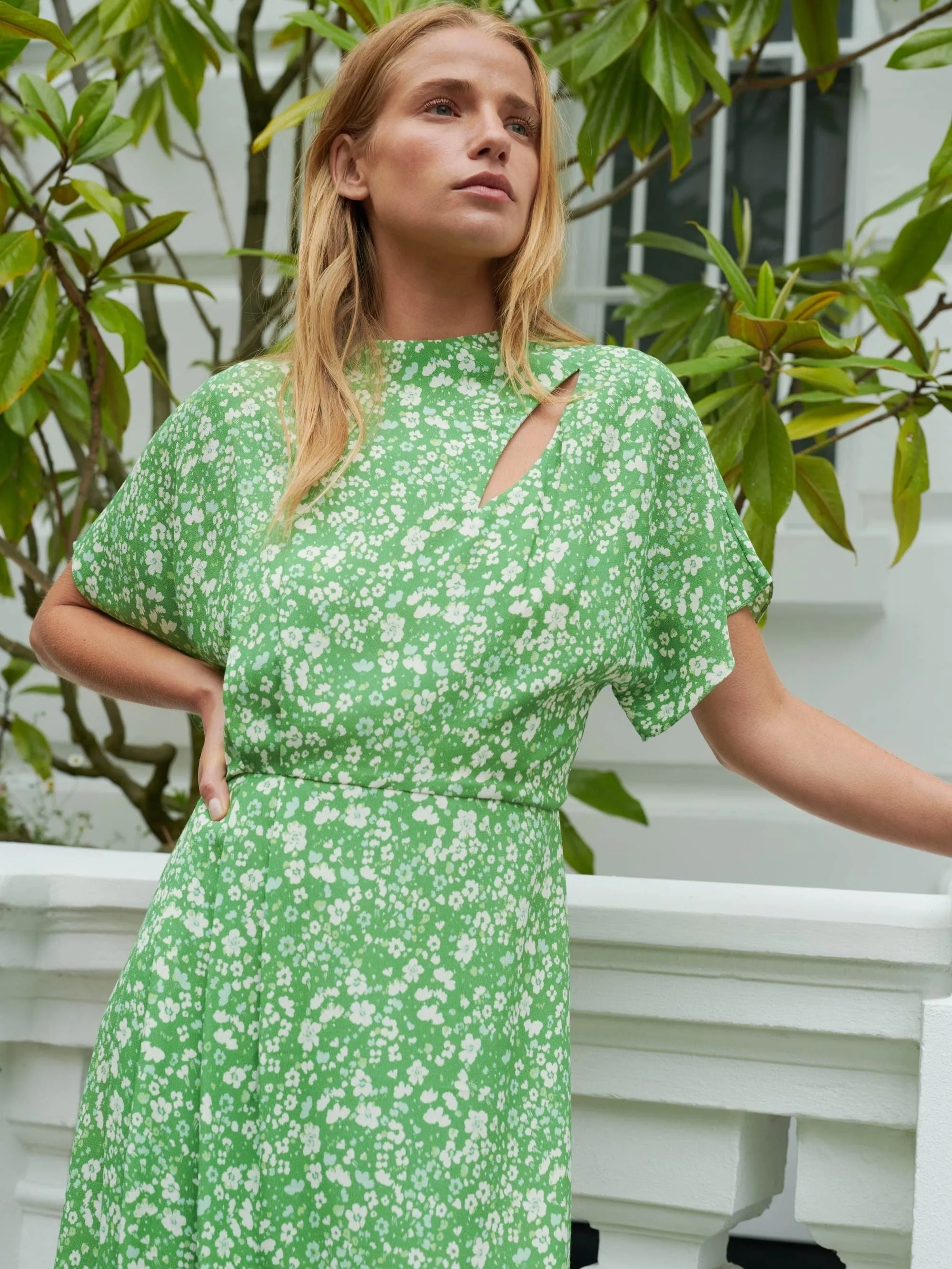 Green Ditsy Print Tuck Waist Midi Dress