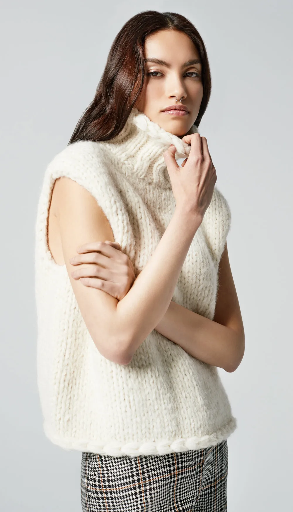 Handknit Sleeveless Turtleneck