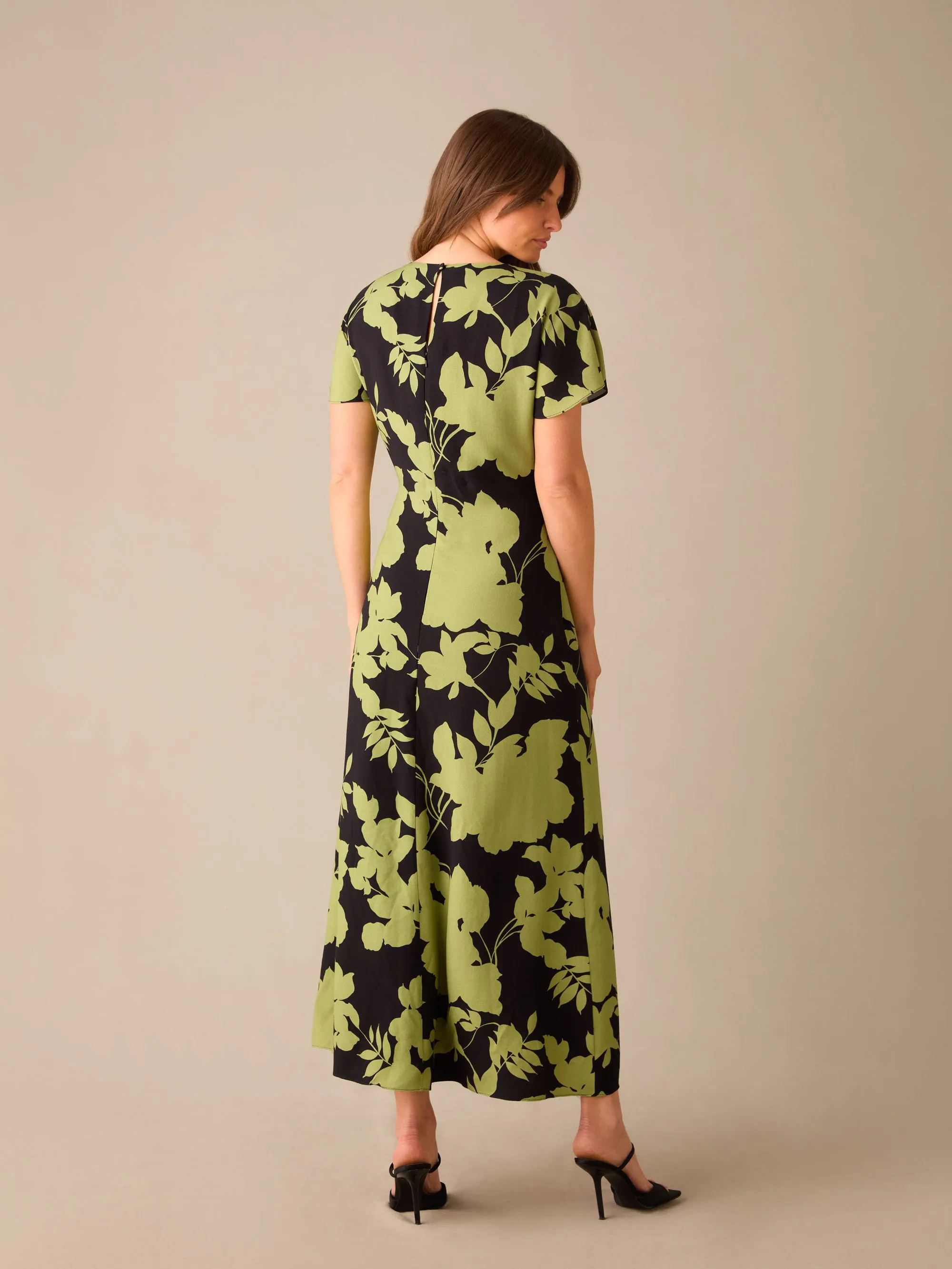 Petite Victoria Green Floral Print Flutter Sleeve Dress