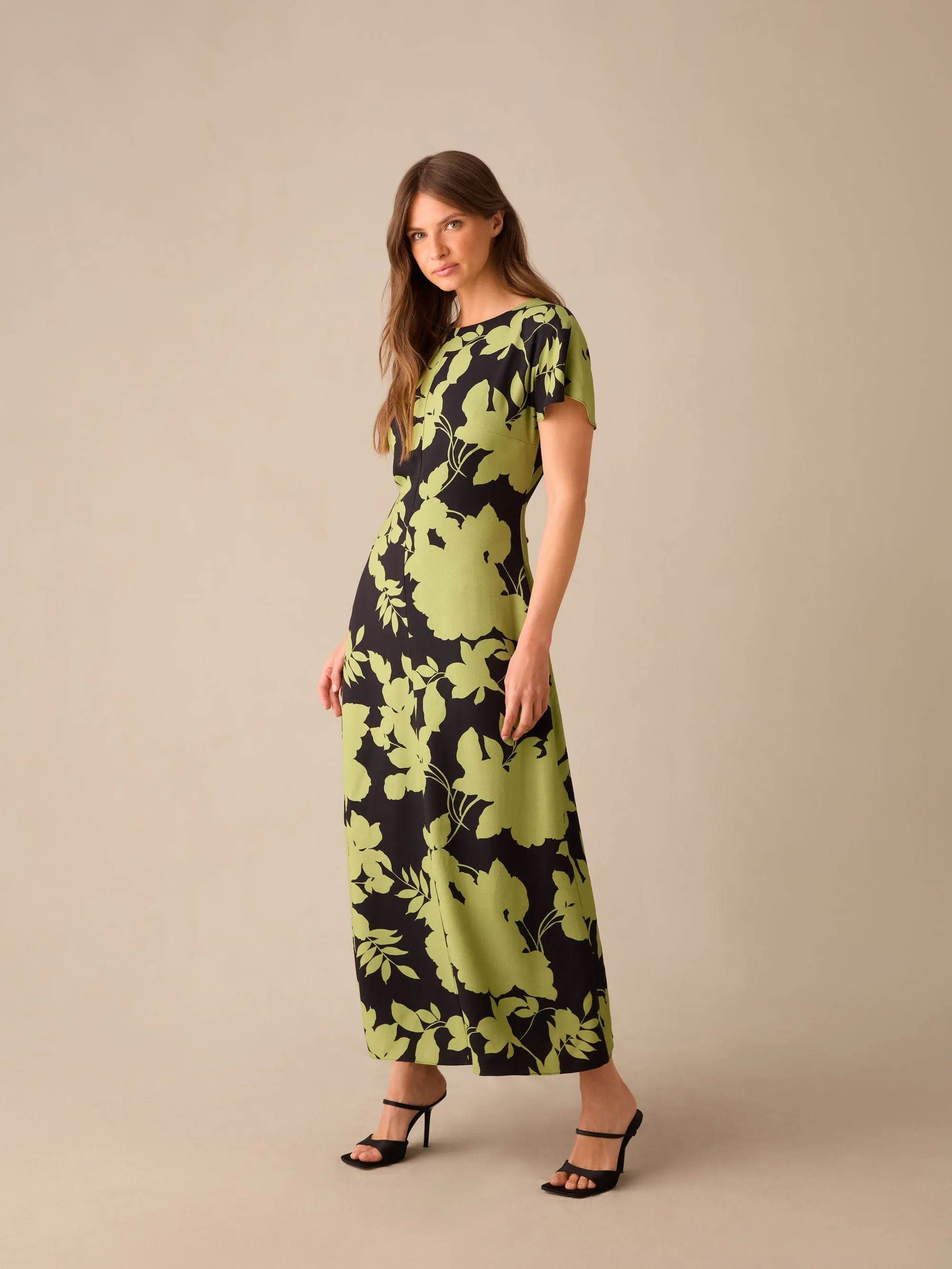 Petite Victoria Green Floral Print Flutter Sleeve Dress